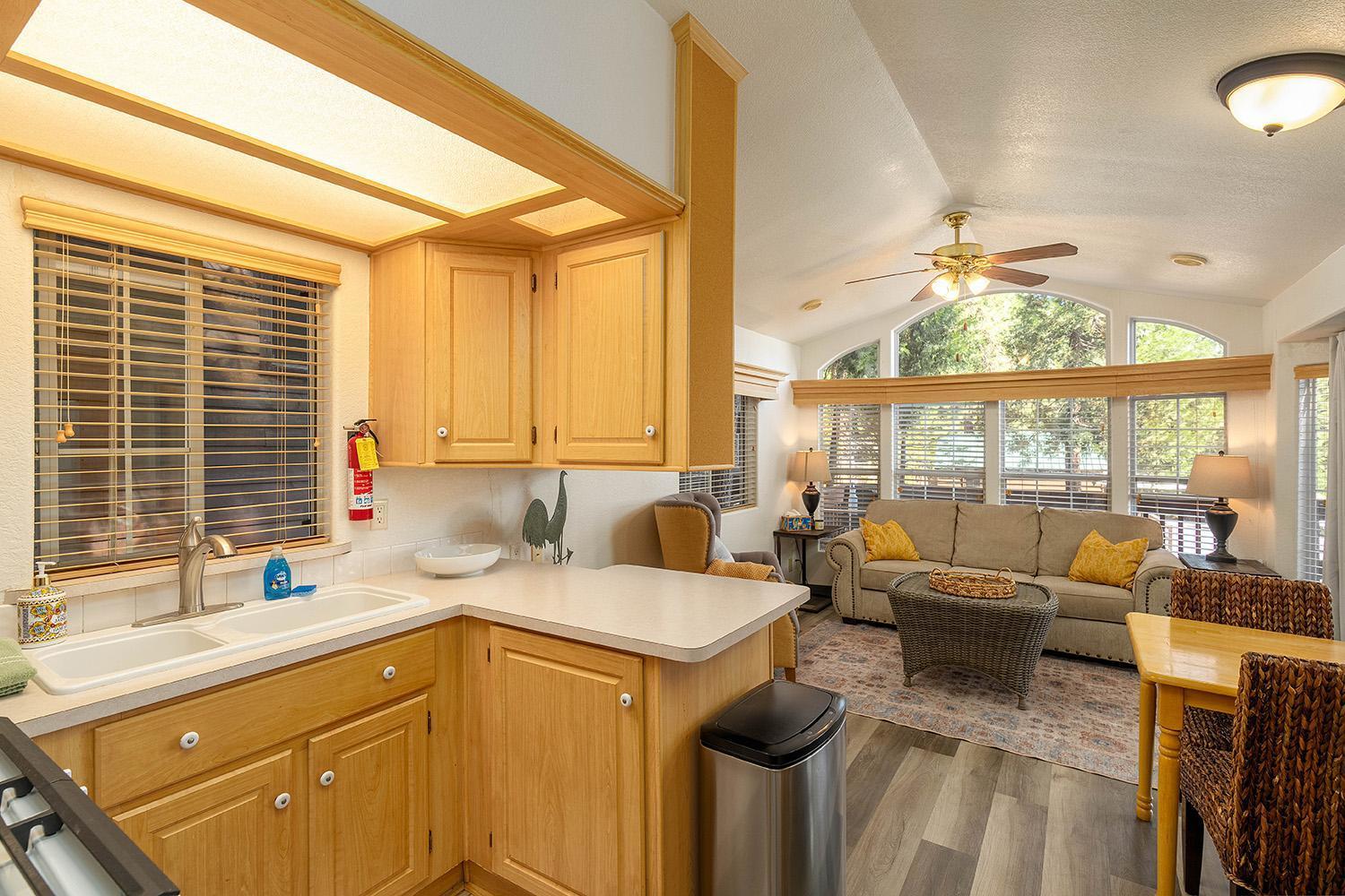 Отель Camp Almanor At Big Springs Westwood Экстерьер фото