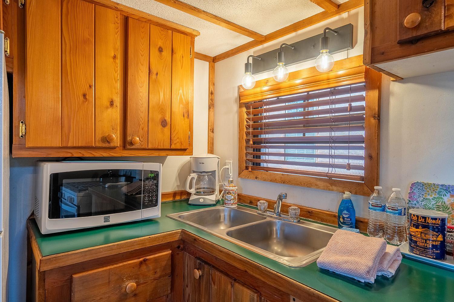 Отель Camp Almanor At Big Springs Westwood Экстерьер фото