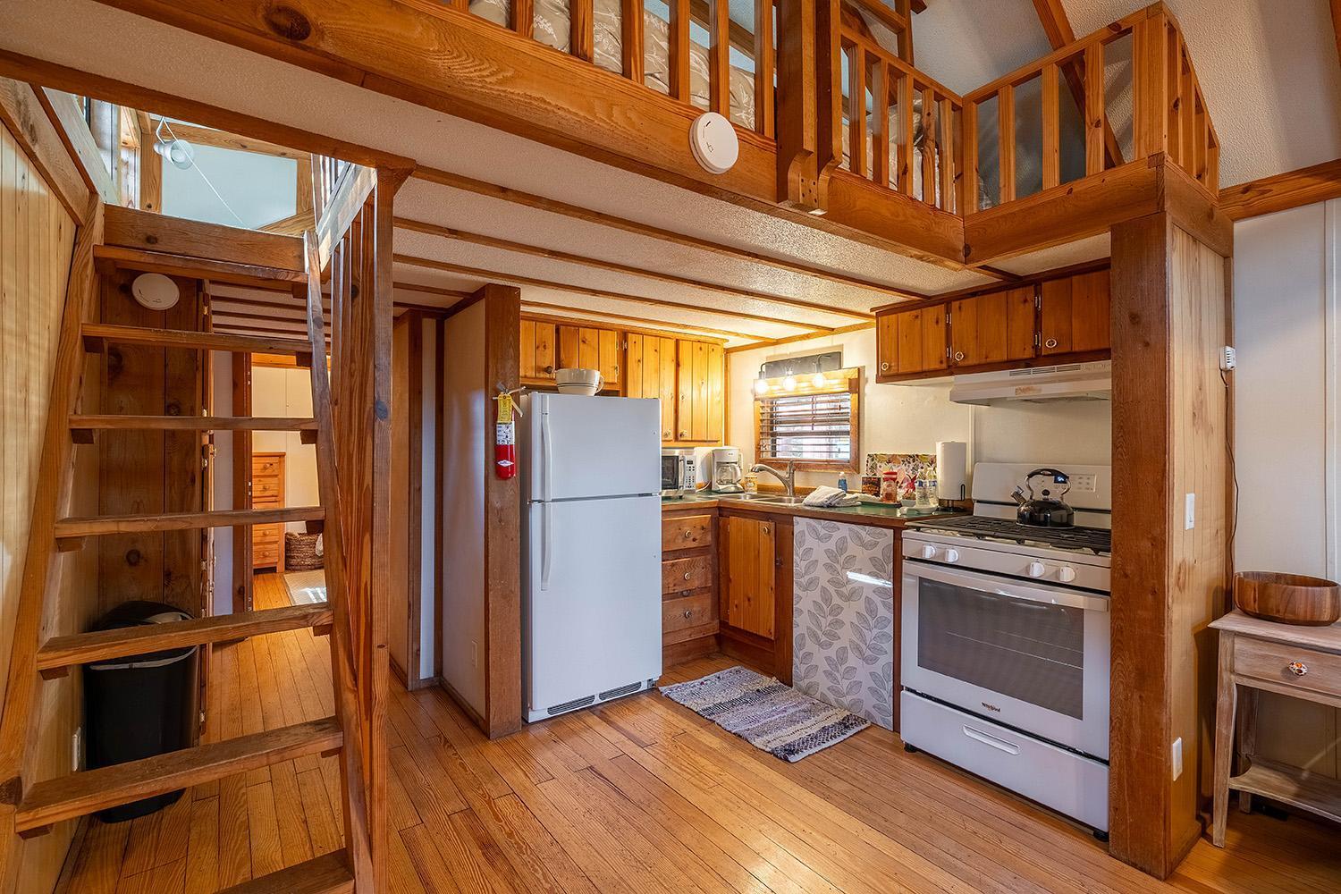 Отель Camp Almanor At Big Springs Westwood Экстерьер фото