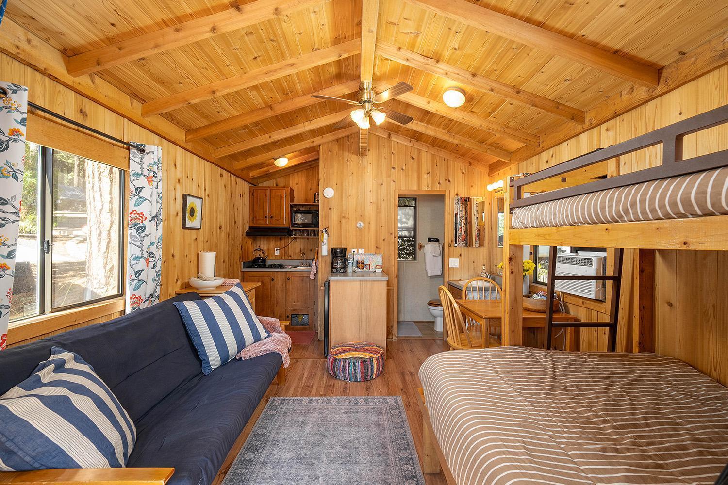 Отель Camp Almanor At Big Springs Westwood Экстерьер фото
